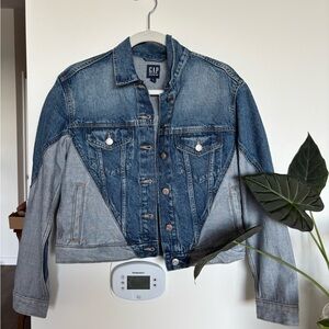 GAP Women's Two Tone Blue Denim Jacket